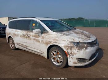  Salvage Chrysler Pacifica