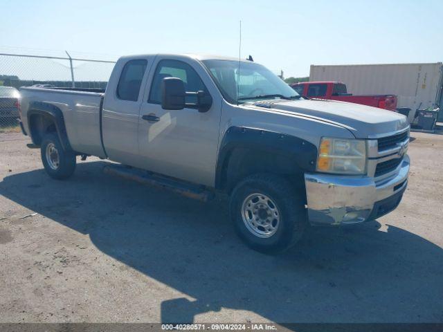  Salvage Chevrolet Silverado 2500