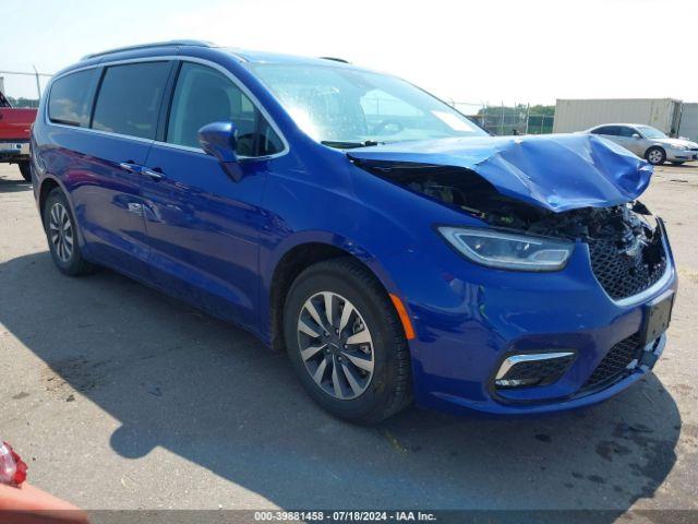  Salvage Chrysler Pacifica