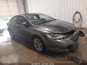  Salvage Chrysler 200