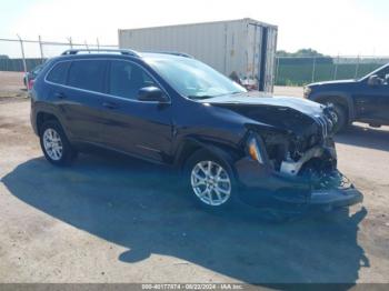  Salvage Jeep Cherokee