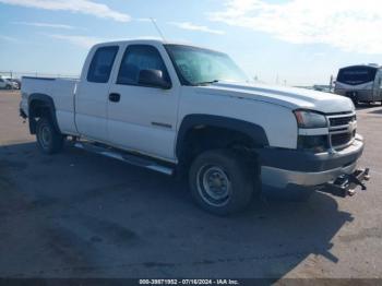  Salvage Chevrolet Silverado 2500