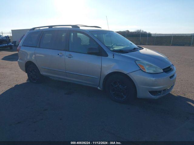  Salvage Toyota Sienna