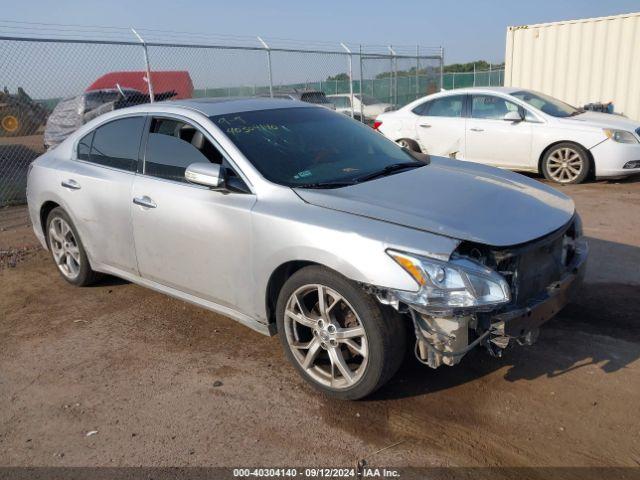  Salvage Nissan Maxima