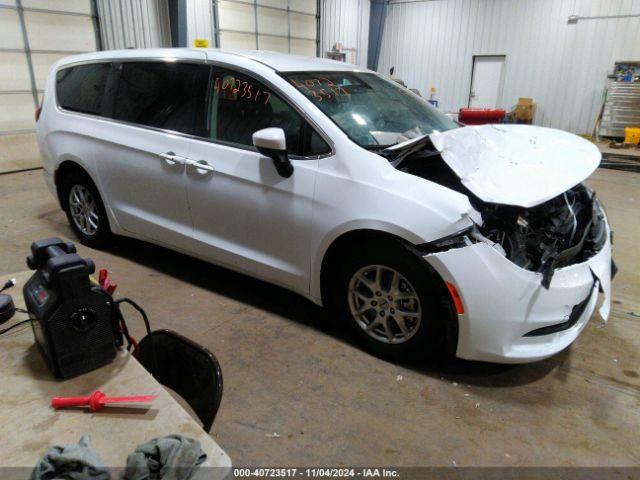  Salvage Chrysler Voyager