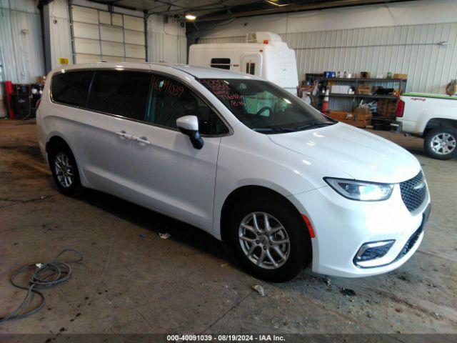  Salvage Chrysler Pacifica