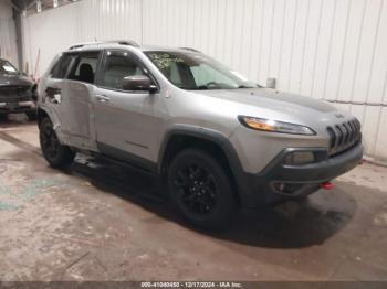  Salvage Jeep Cherokee