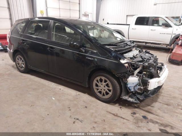  Salvage Toyota Prius v