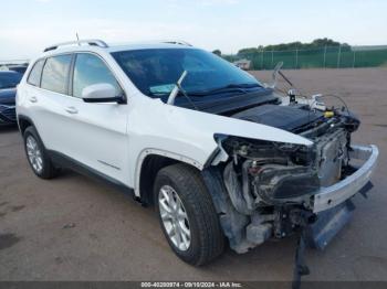  Salvage Jeep Cherokee