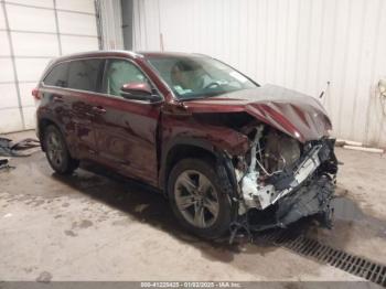  Salvage Toyota Highlander