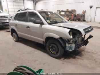  Salvage Hyundai TUCSON