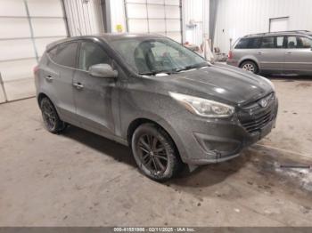  Salvage Hyundai TUCSON