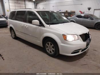  Salvage Chrysler Town & Country