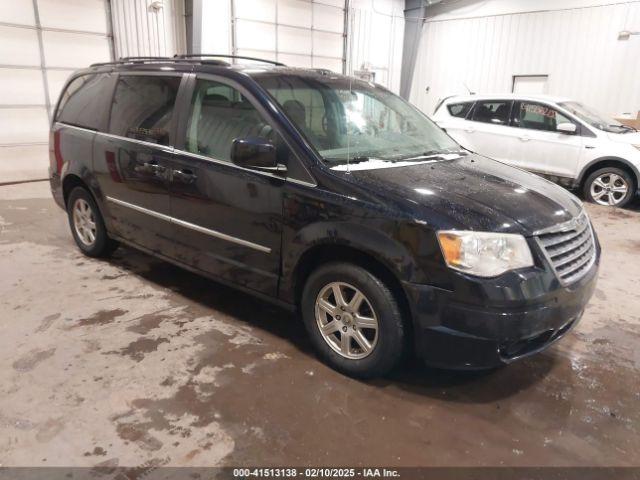  Salvage Chrysler Town & Country