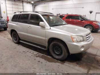  Salvage Toyota Highlander