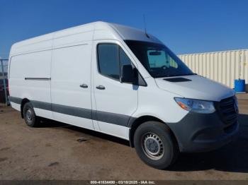  Salvage Mercedes-Benz Sprinter 2500