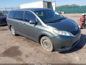  Salvage Toyota Sienna