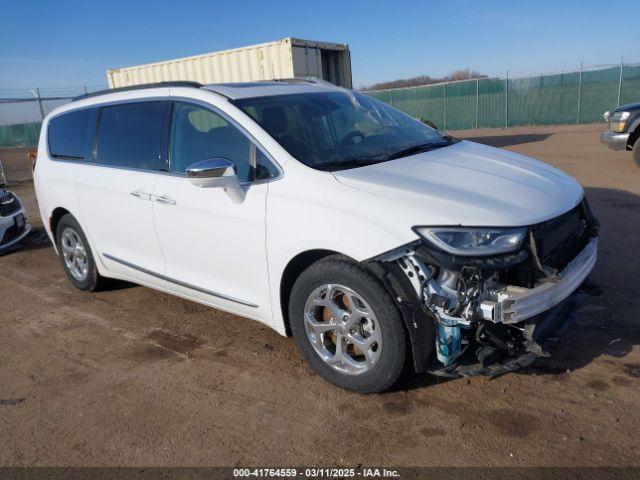  Salvage Chrysler Pacifica
