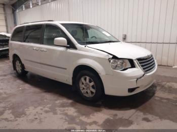  Salvage Chrysler Town & Country
