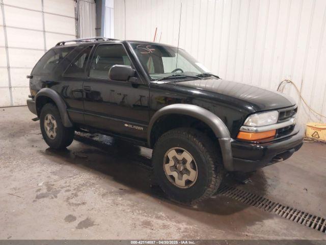  Salvage Chevrolet Blazer
