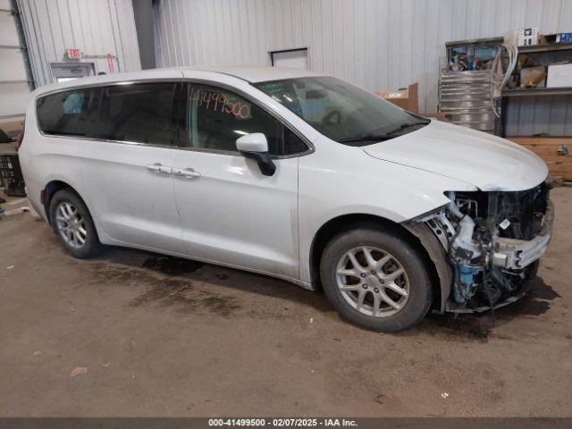 Salvage Chrysler Voyager