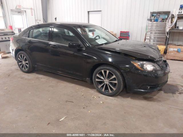  Salvage Chrysler 200