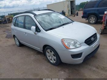  Salvage Kia Rondo