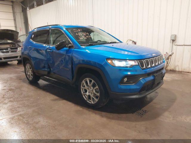  Salvage Jeep Compass