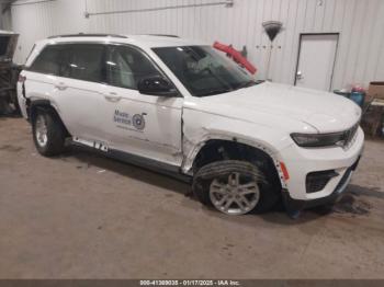  Salvage Jeep Grand Cherokee