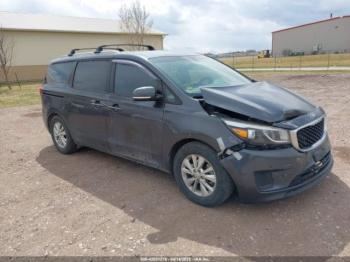  Salvage Kia Sedona