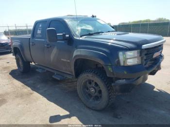  Salvage GMC Sierra 2500