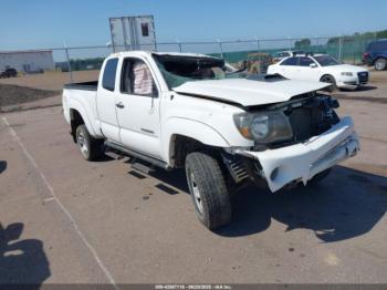  Salvage Toyota Tacoma