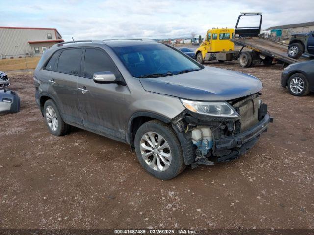  Salvage Kia Sorento