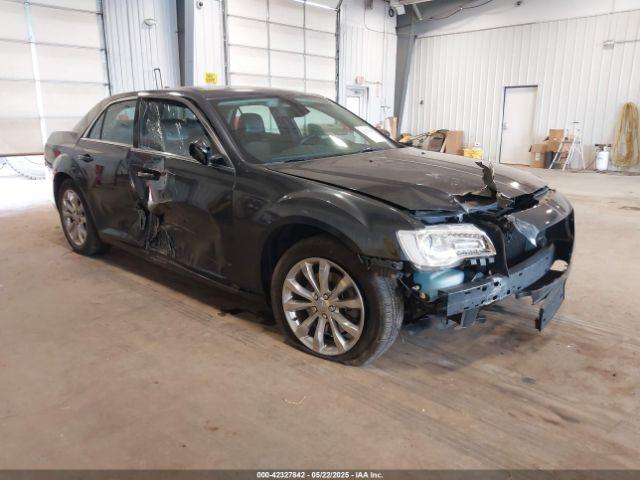  Salvage Chrysler 300