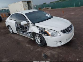  Salvage Nissan Altima