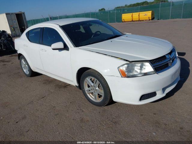  Salvage Dodge Avenger