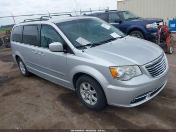  Salvage Chrysler Town & Country