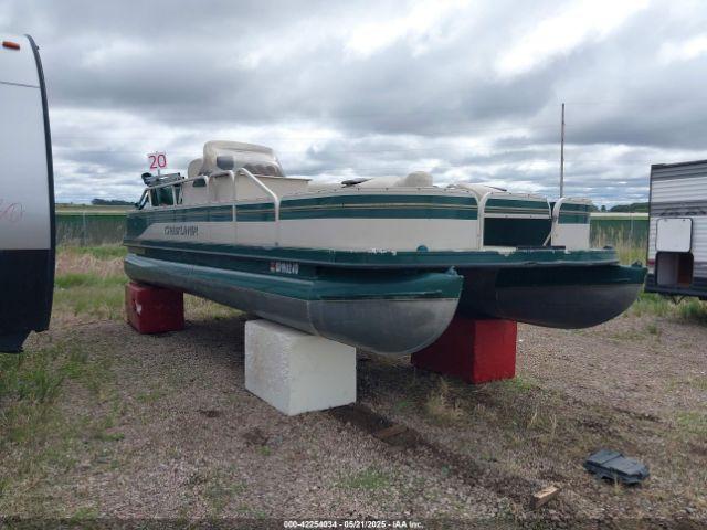  Salvage Crestliner 2285 Cfi