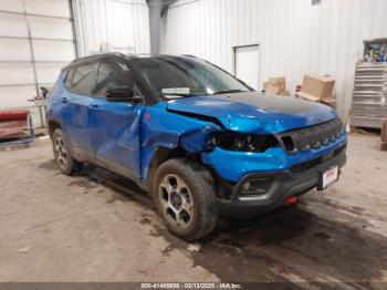  Salvage Jeep Compass