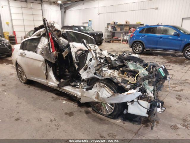  Salvage Chrysler 200
