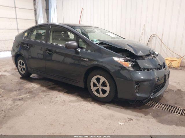  Salvage Toyota Prius