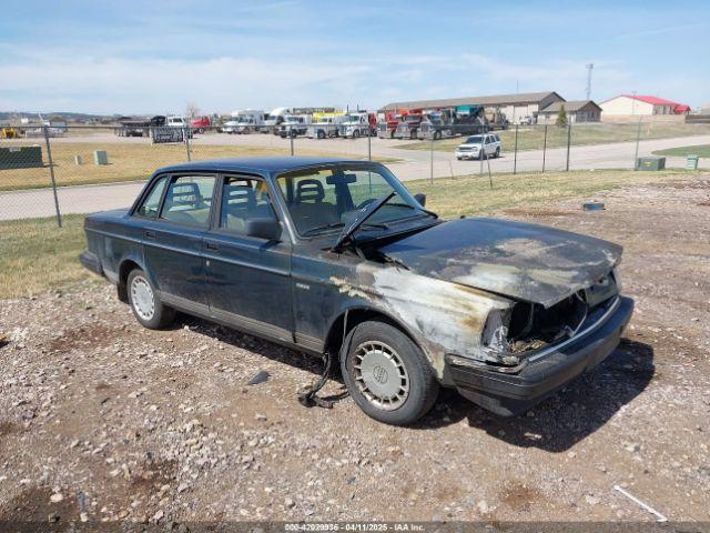  Salvage Volvo 240