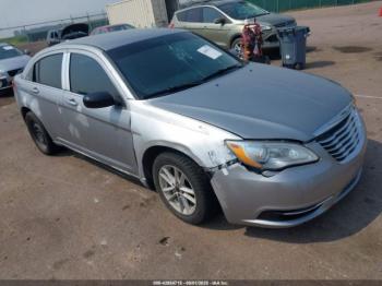  Salvage Chrysler 200