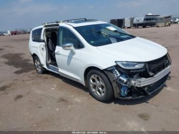  Salvage Chrysler Pacifica