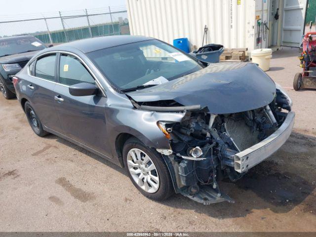  Salvage Nissan Altima