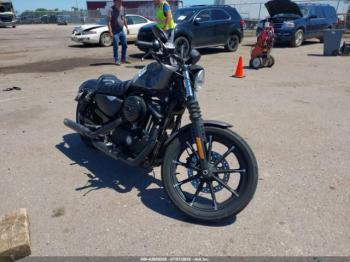  Salvage Harley-Davidson Xl883