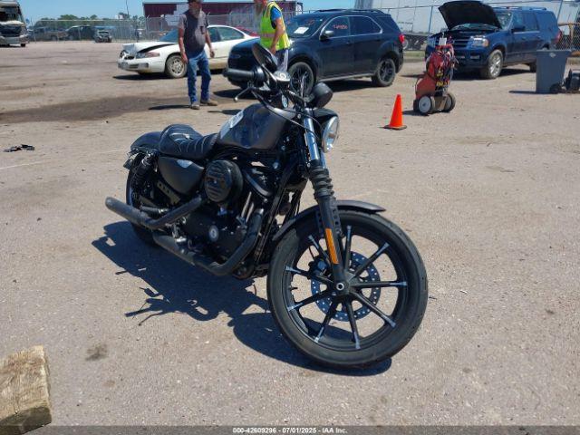  Salvage Harley-Davidson Xl883