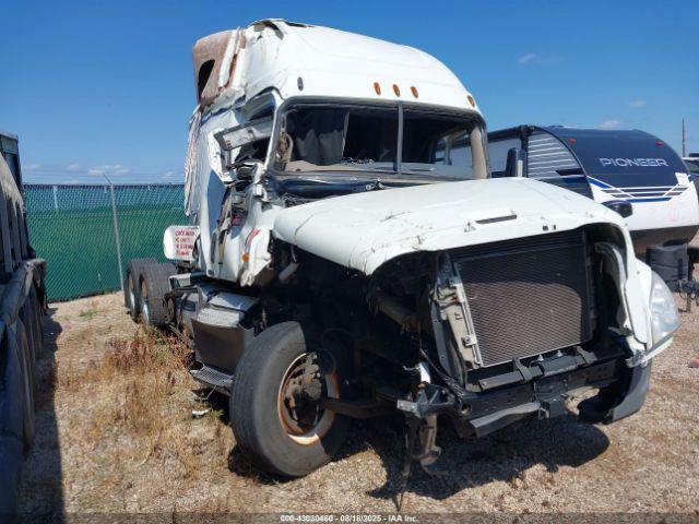  Salvage Freightliner Cascadia 125