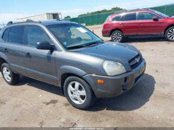  Salvage Hyundai TUCSON