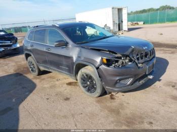  Salvage Jeep Cherokee